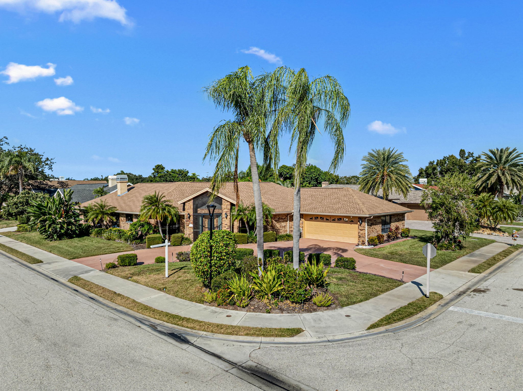 4714 Long Lake Dr-56