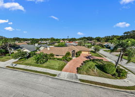 4714 Long Lake Dr-54