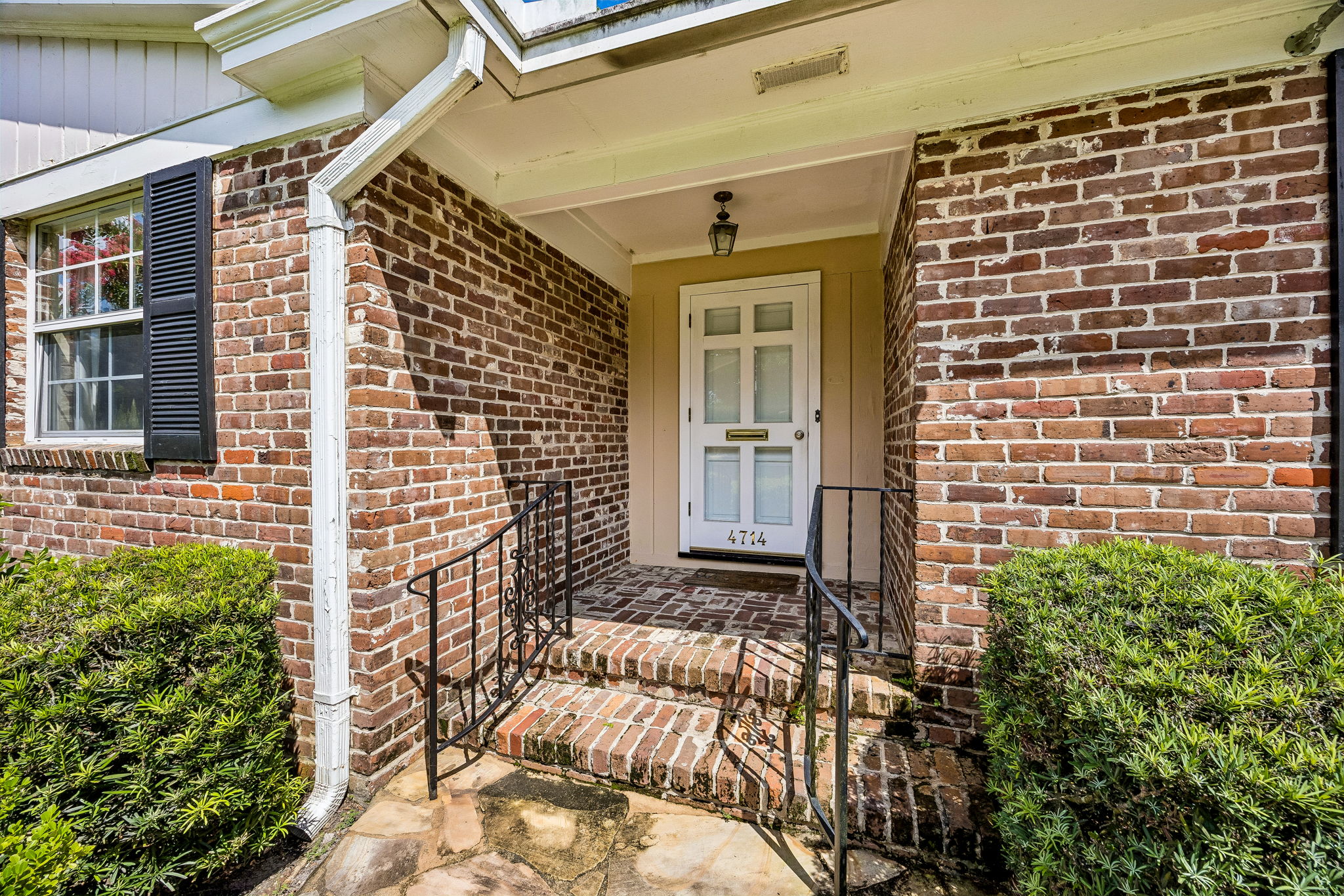 Front Entry Detail
