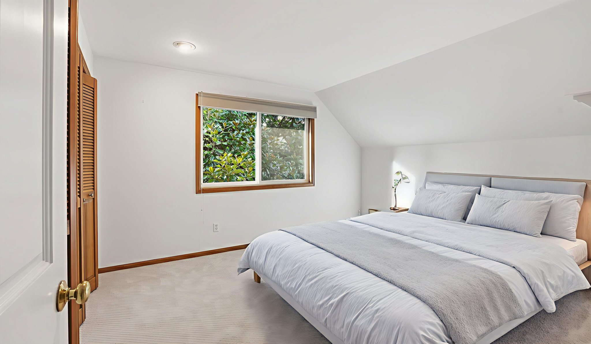 RINW035 virtually staged.jpeg