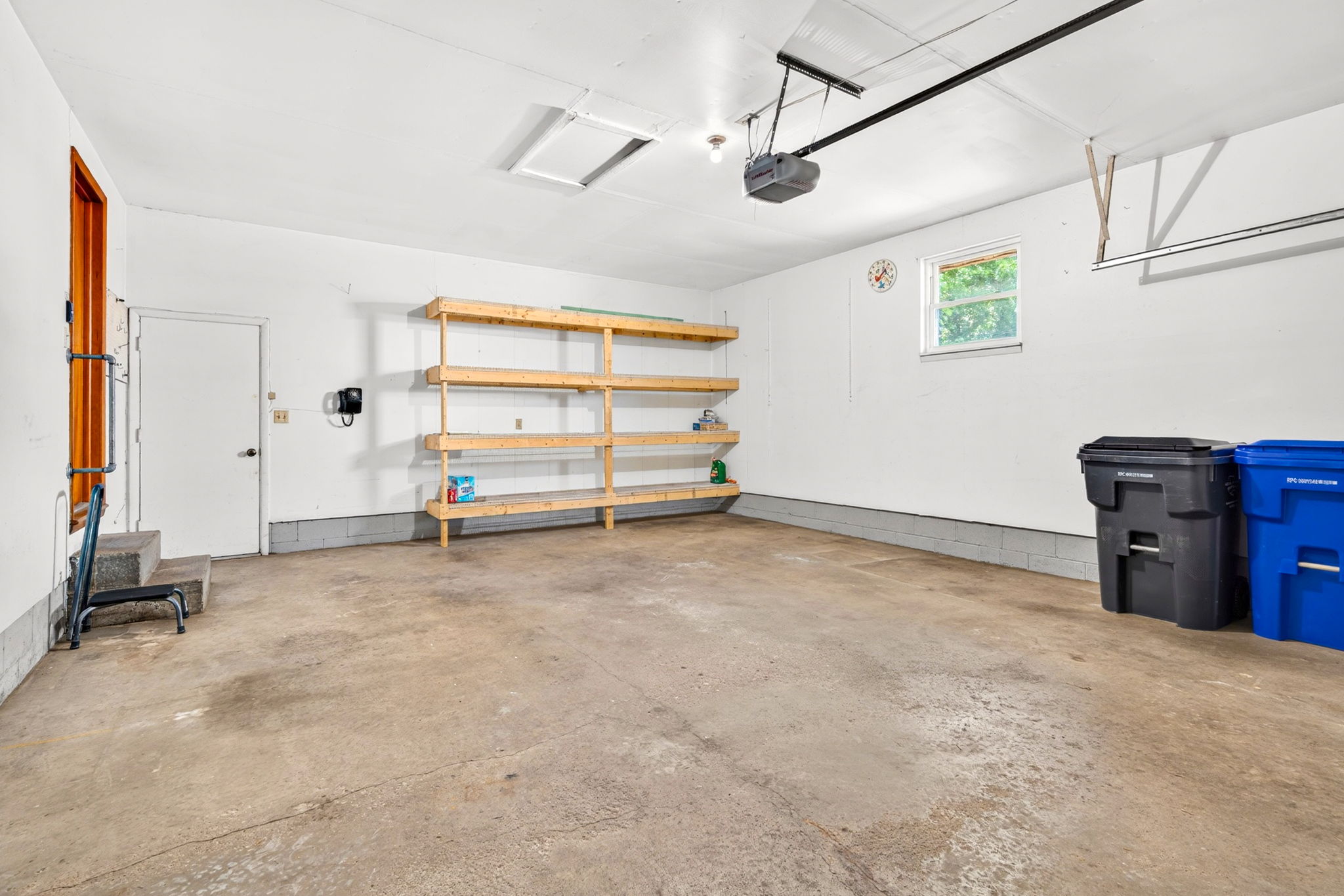 4715 Harbor Blvd 38
