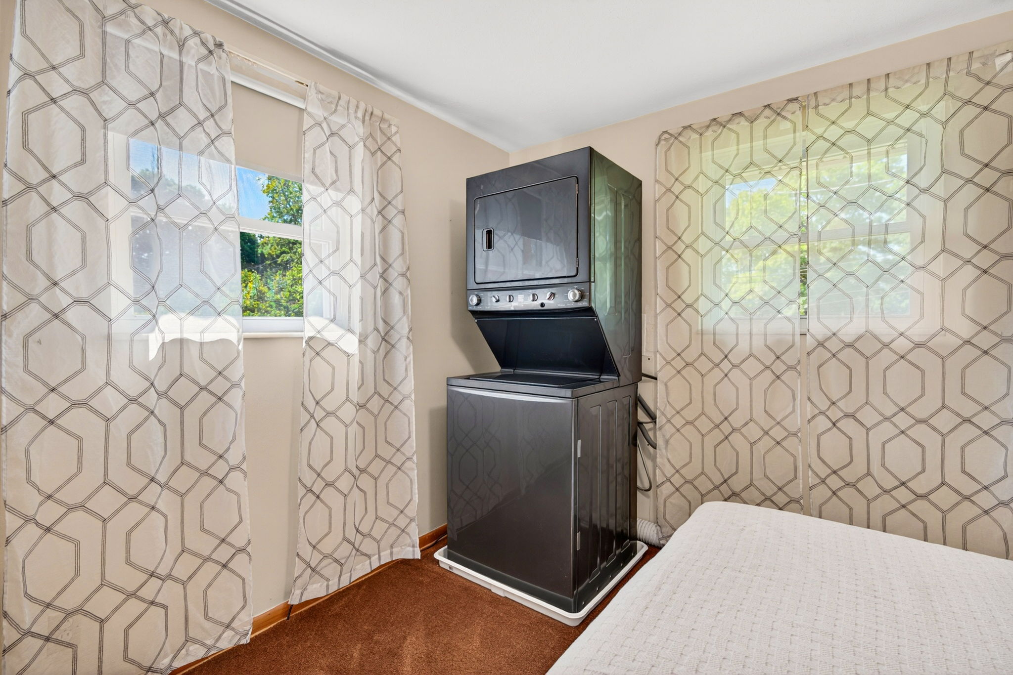 4715 Harbor Blvd 44