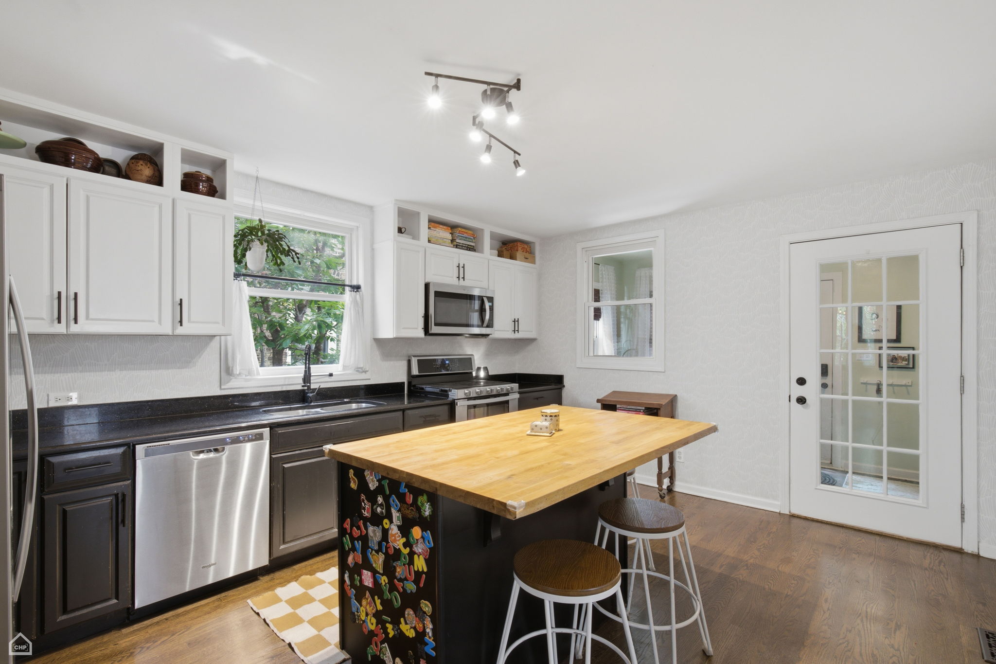 4715 W Grace St_016