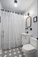 4715 W Grace St_011