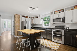 4715 W Grace St_017