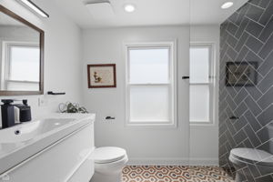 4715 W Grace St_026