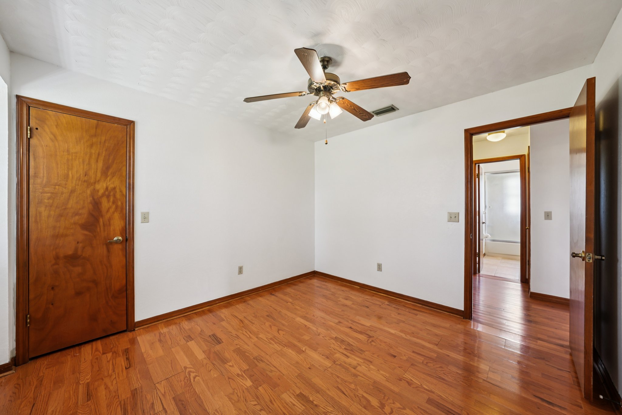 Gallagher Rd-S3110-048.jpg