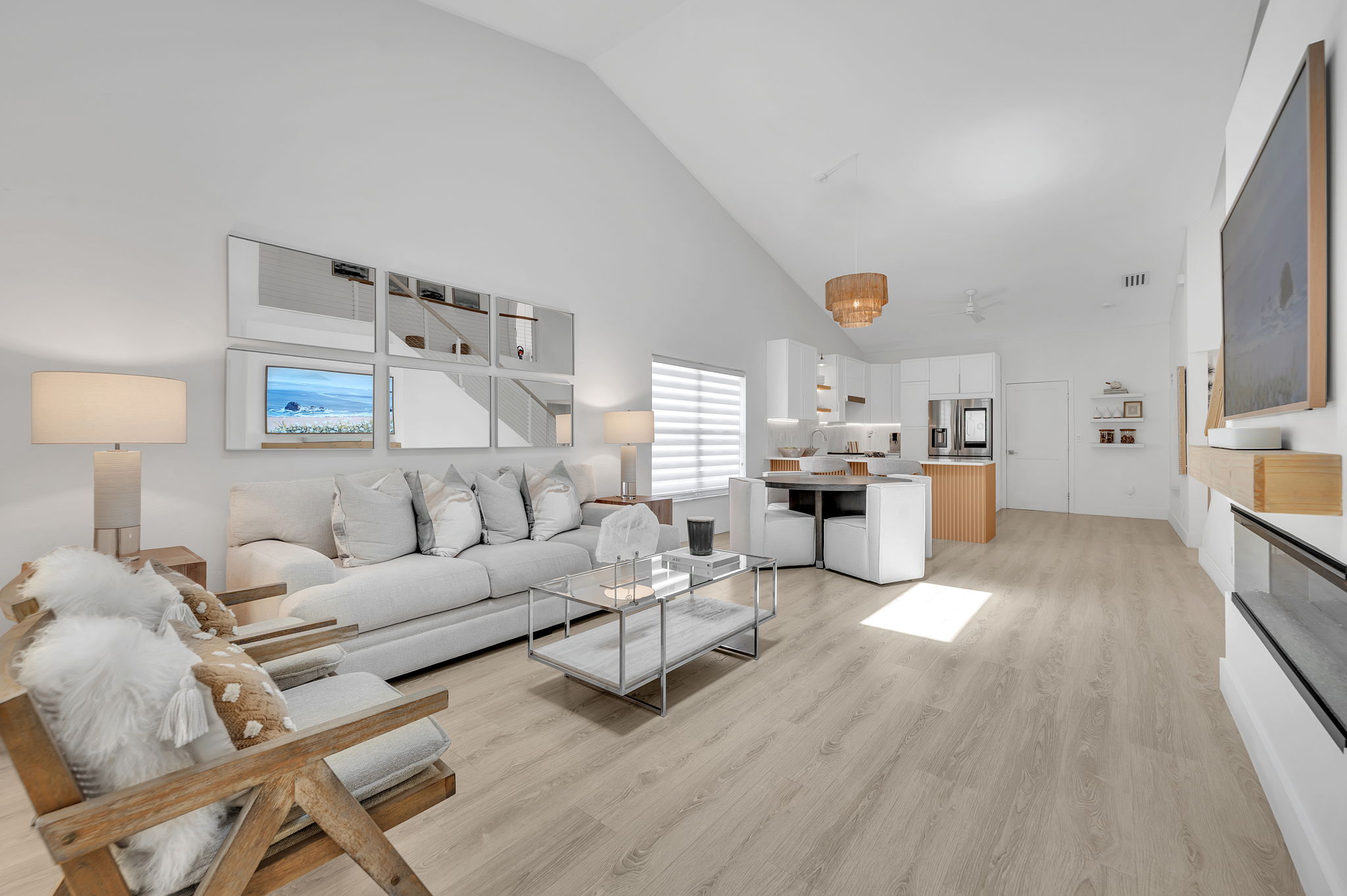 Living View 2