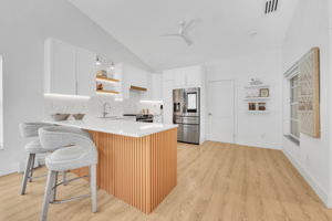 Breakfast Bar - Kitchen