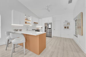Breakfast Bar - Kitchen