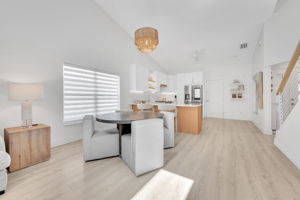 Dining to Kitchen