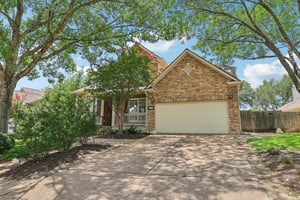 Eagle Feather Dr-S2506-005.jpg