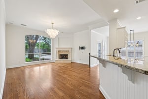 Eagle Feather Dr-S2506-013.jpg