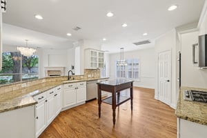 Eagle Feather Dr-S2506-022.jpg