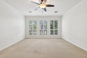 Eagle Feather Dr-S2506-031.jpg