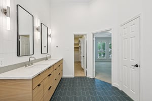 Eagle Feather Dr-S2506-041.jpg