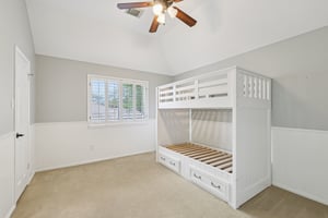 Eagle Feather Dr-S2506-052.jpg