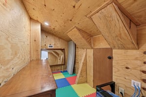 Eagle Feather Dr-S2506-057.jpg