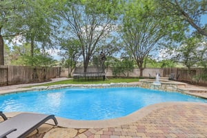 Eagle Feather Dr-S2506-060.jpg