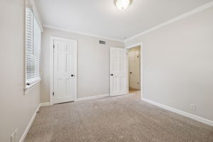  Photo 37