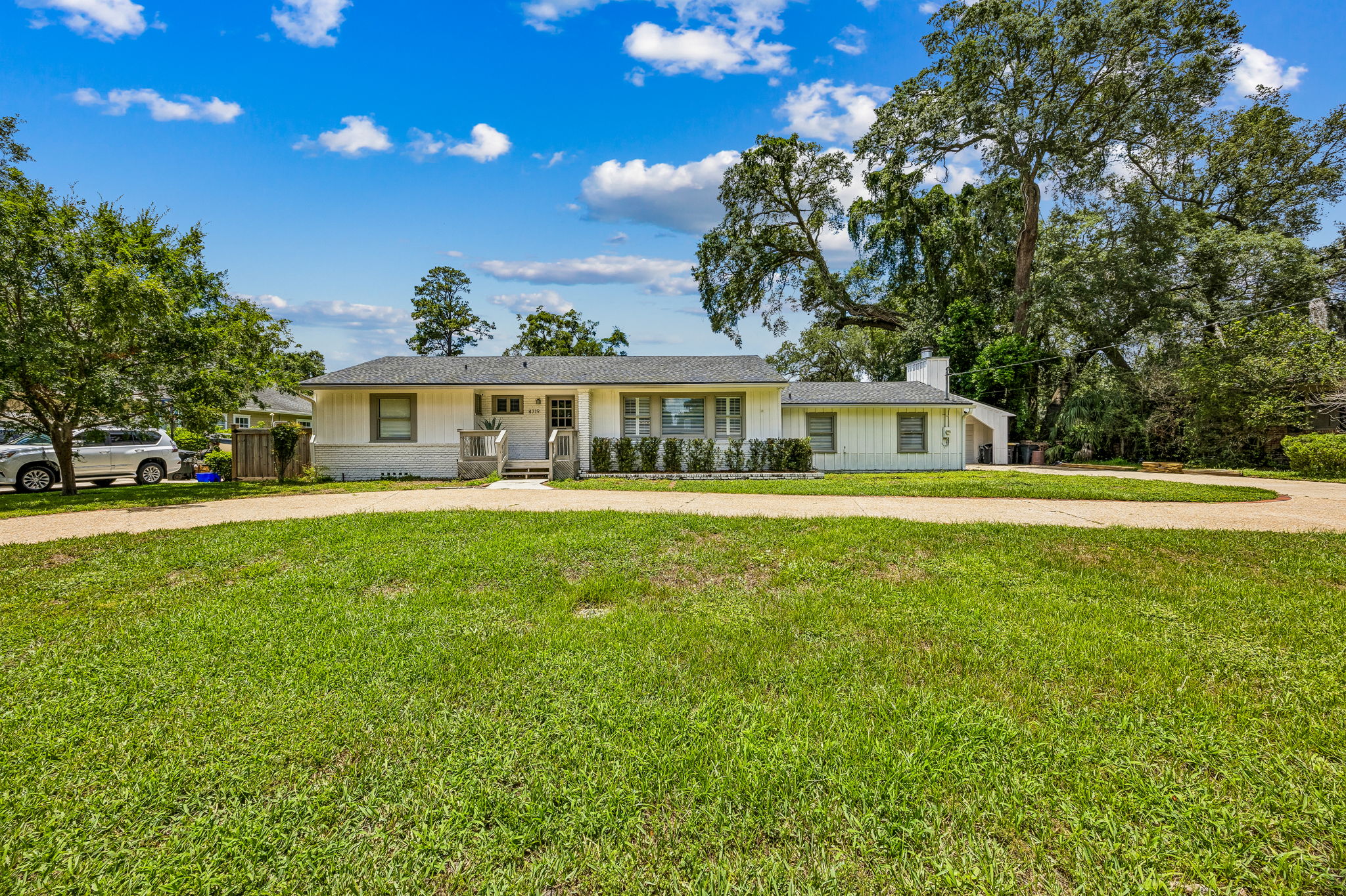 Welcome to 4719 Ivanhoe Rd