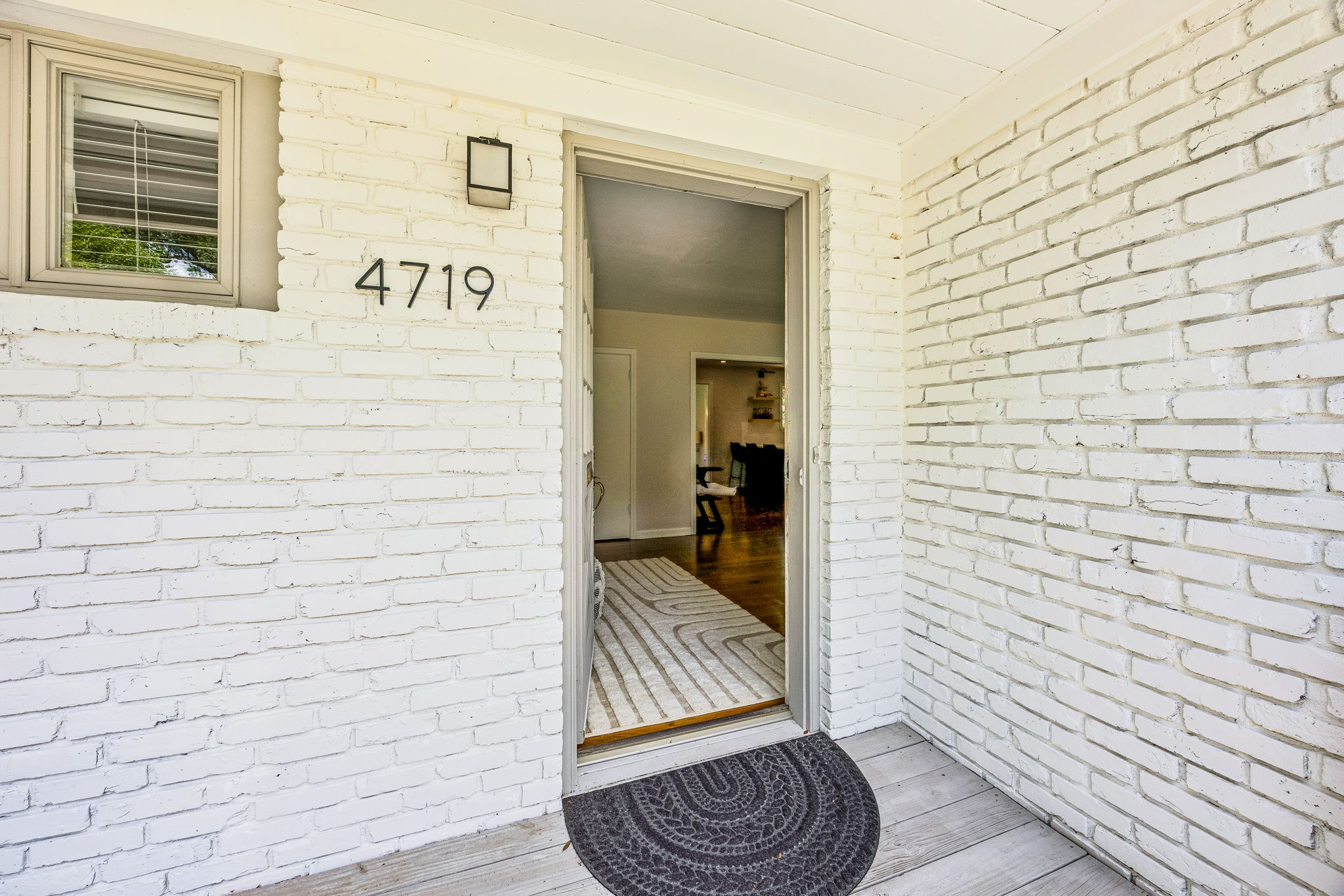 Front Entry Detail