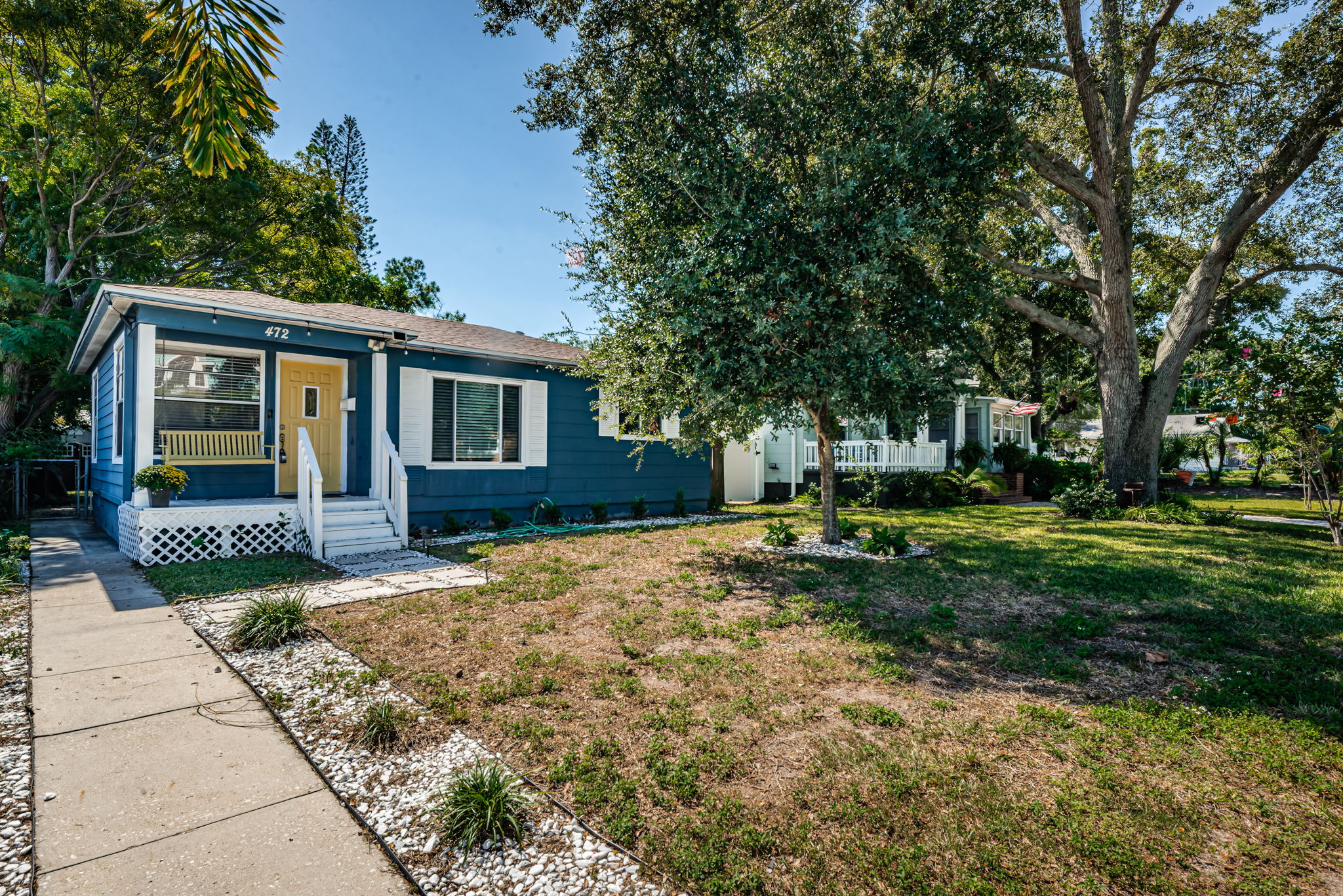 Front Exterior3-3