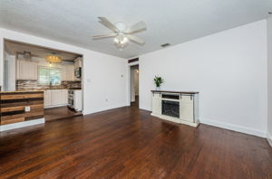 Living Room3-4