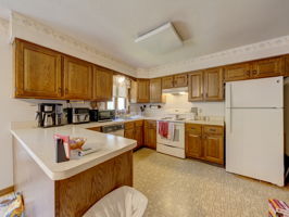  Photo 23