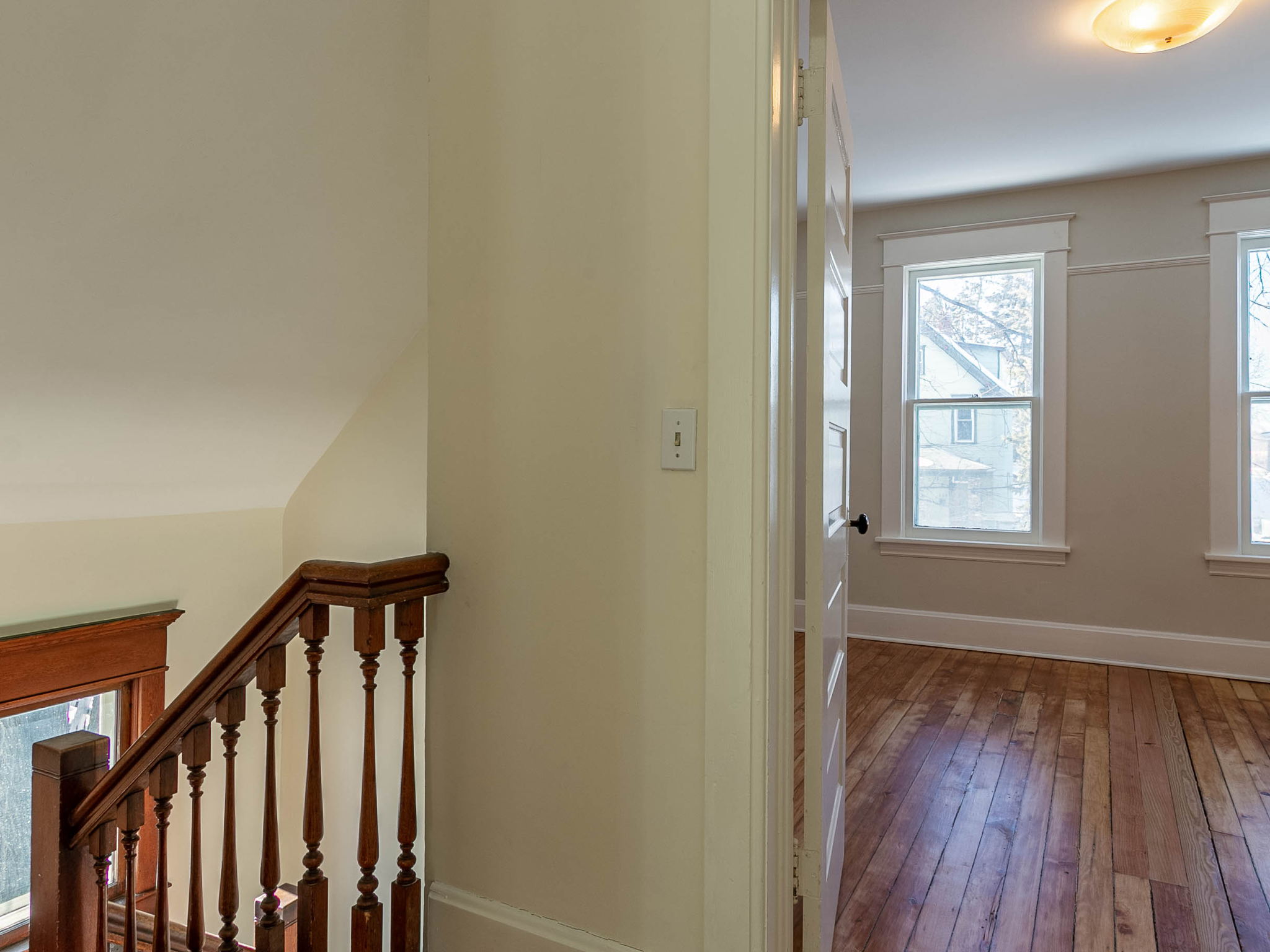 472 Ohio St, St Paul, MN 55107, USA Photo 19