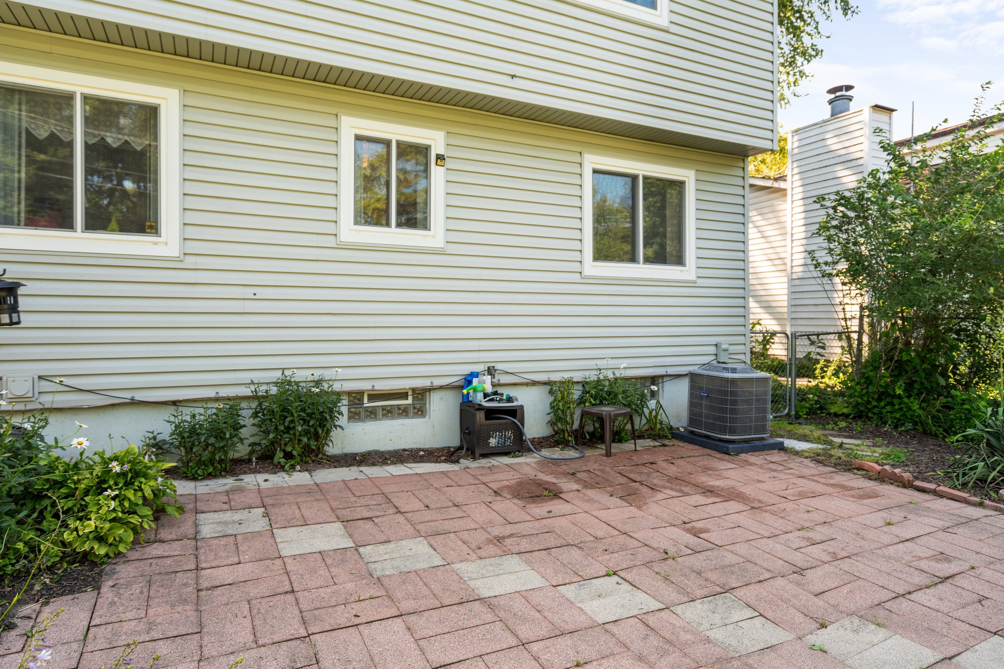  Photo 40