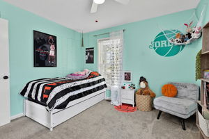  Photo 38