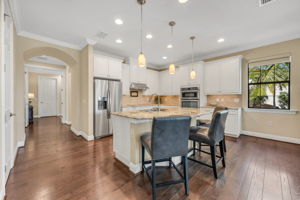 Breakfast Bar - Kitchen