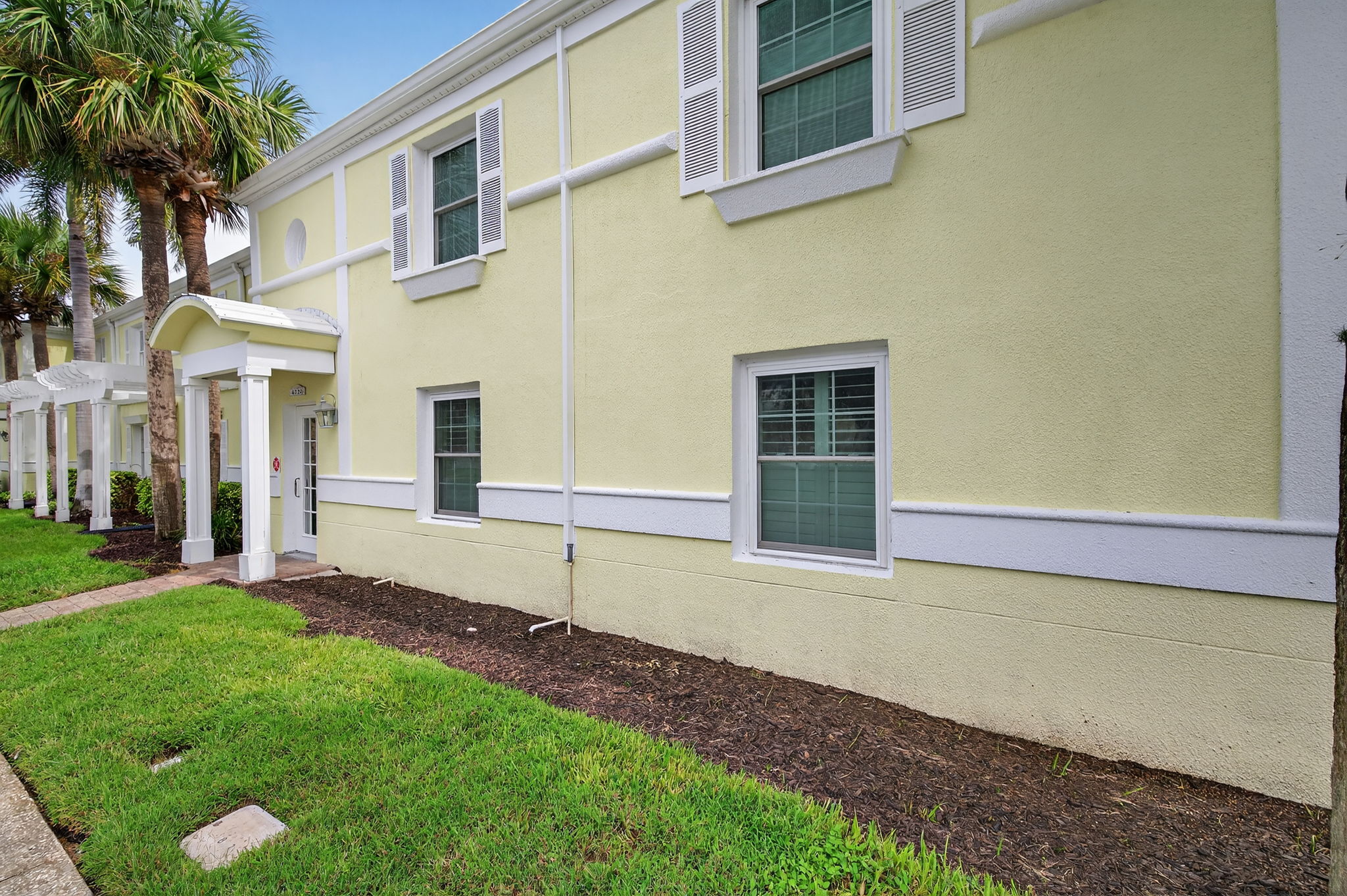 Exteriors (5)