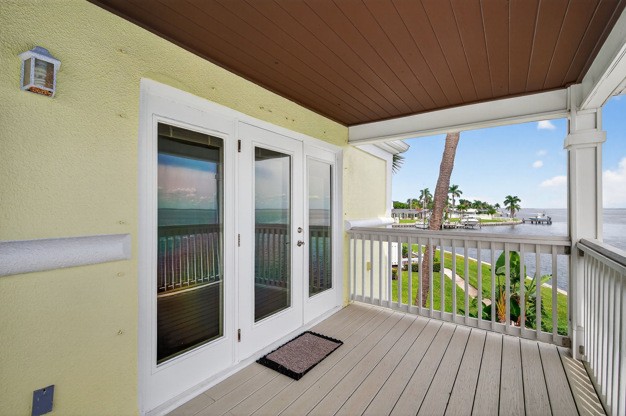 Exteriors (8)