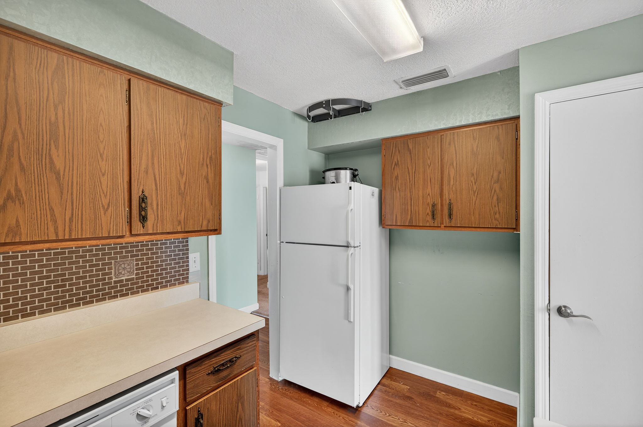 Interiors (19)