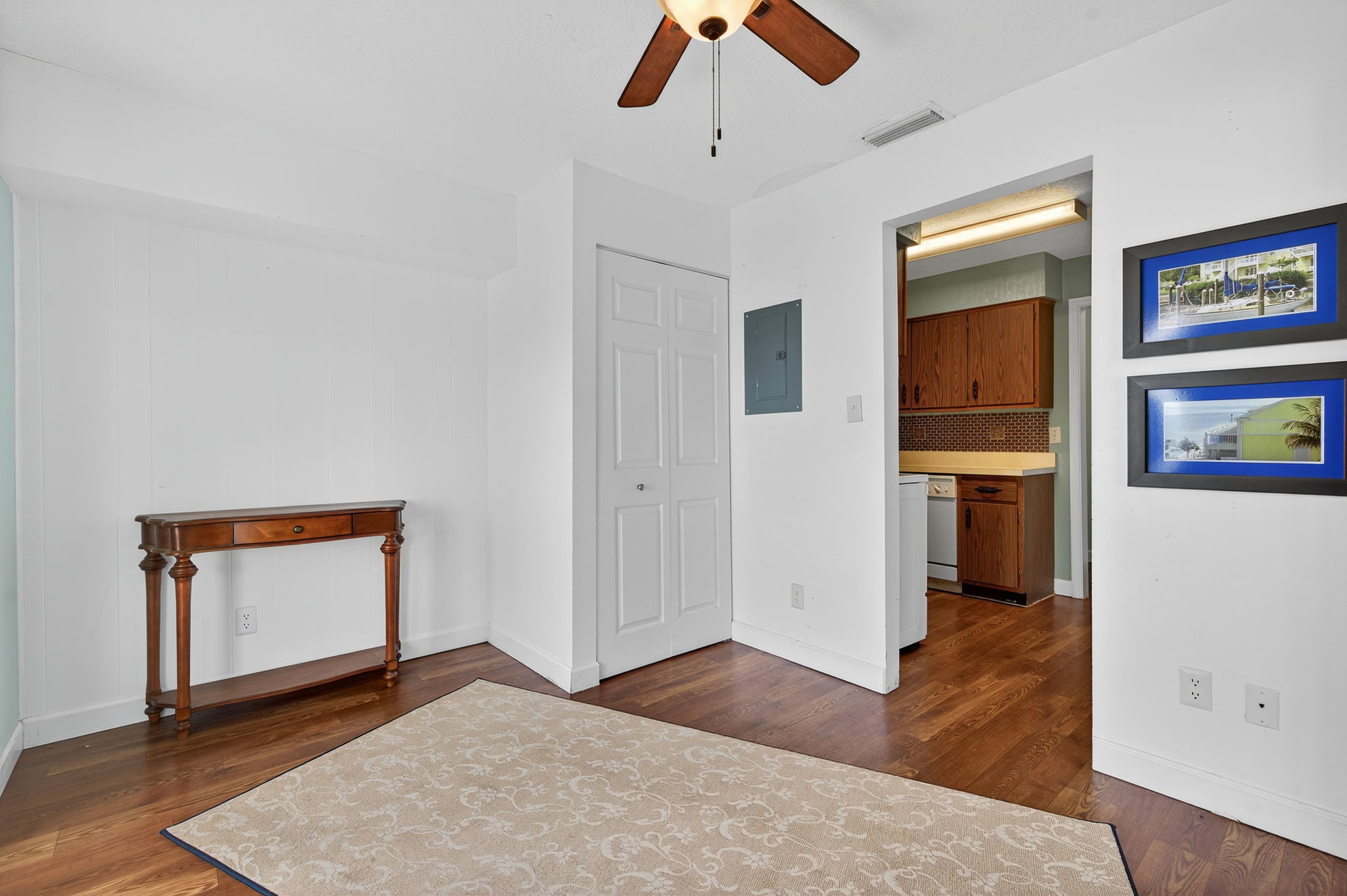 Interiors (26)