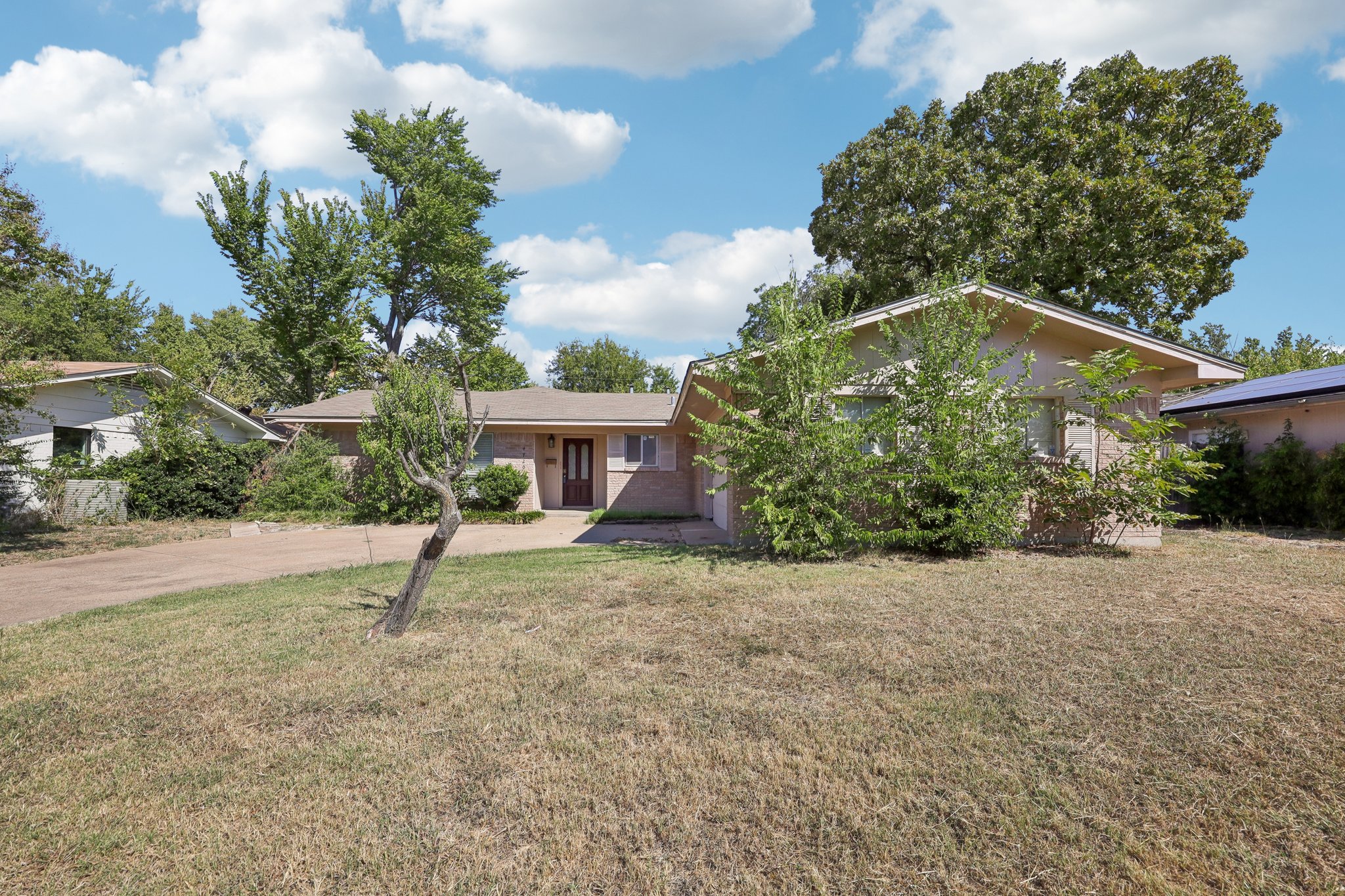 South Dr W-S0810-002.jpg