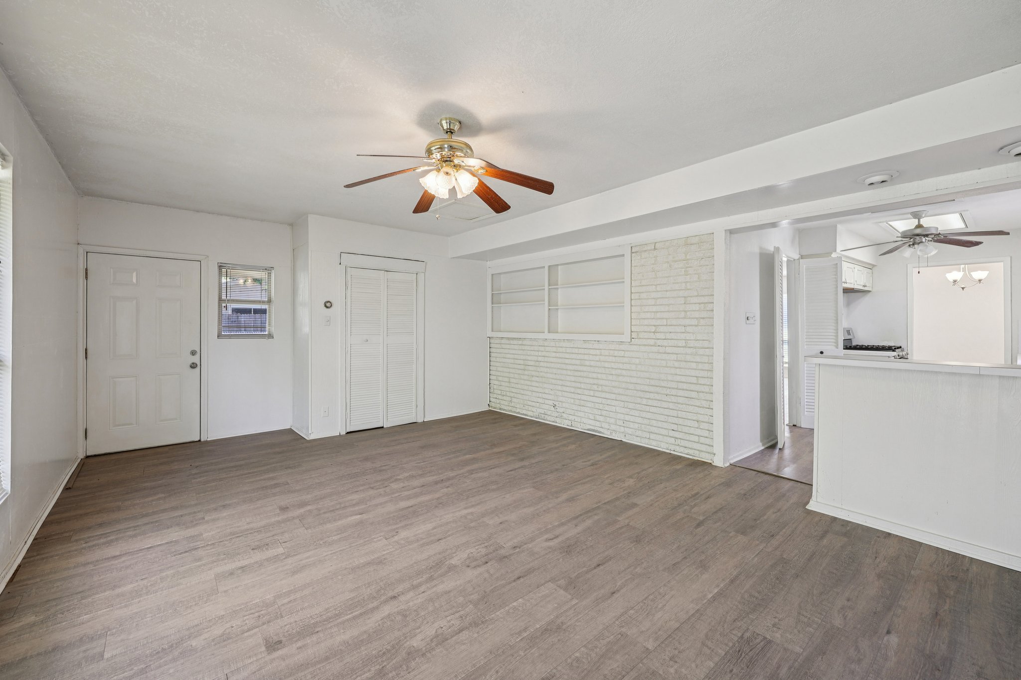 South Dr W-S0810-010.jpg