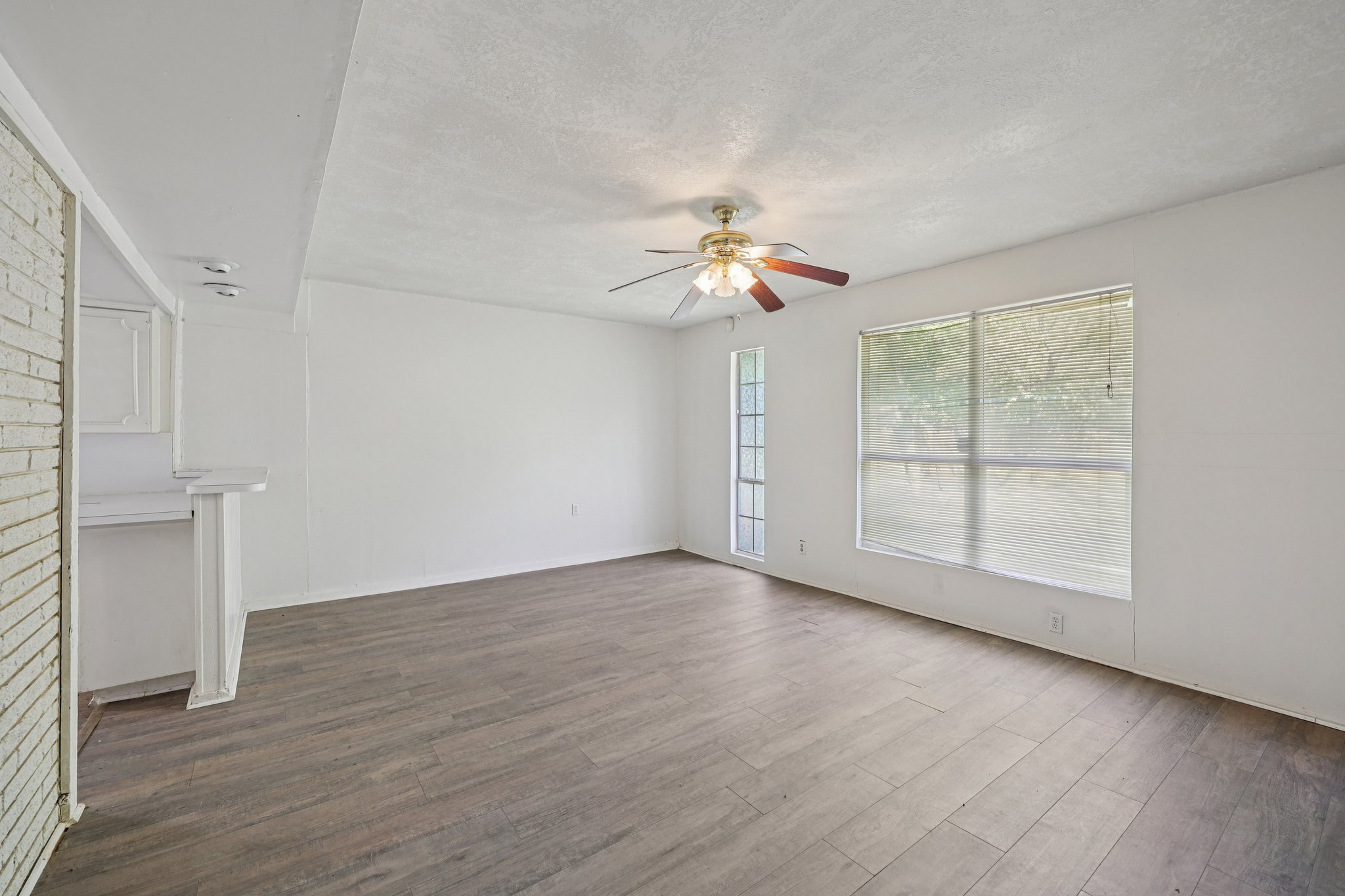 South Dr W-S0810-012.jpg