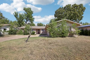 South Dr W-S0810-002.jpg