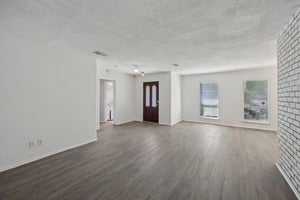 South Dr W-S0810-004.jpg