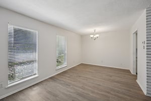 South Dr W-S0810-006.jpg