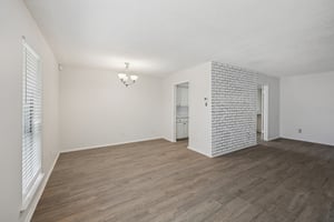 South Dr W-S0810-007.jpg