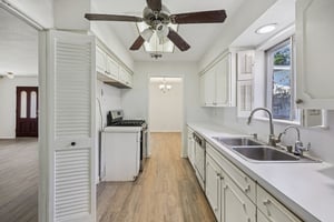 South Dr W-S0810-016.jpg