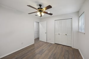 South Dr W-S0810-026.jpg