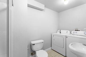  Photo 31