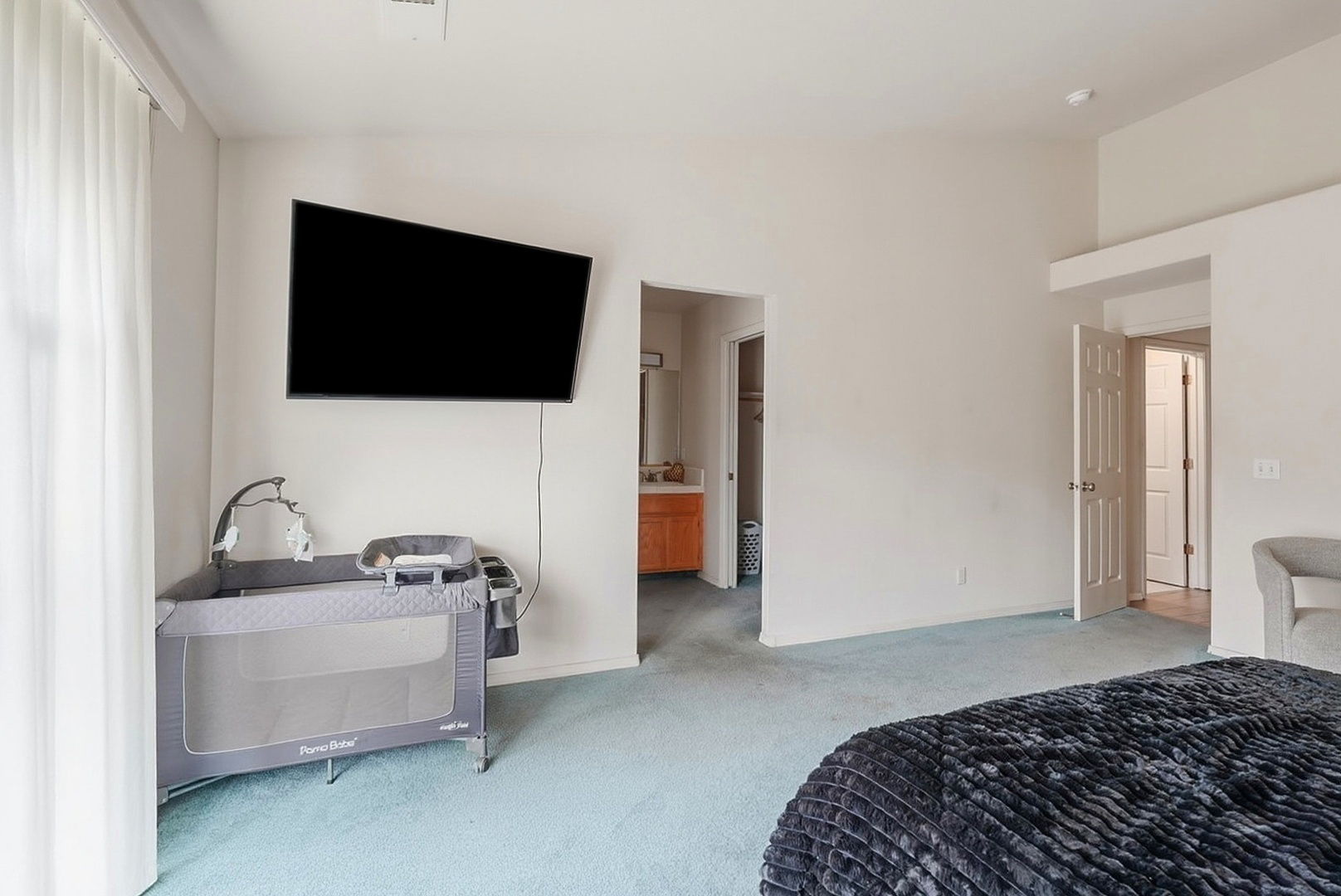 024_F8_4723 Avalon St