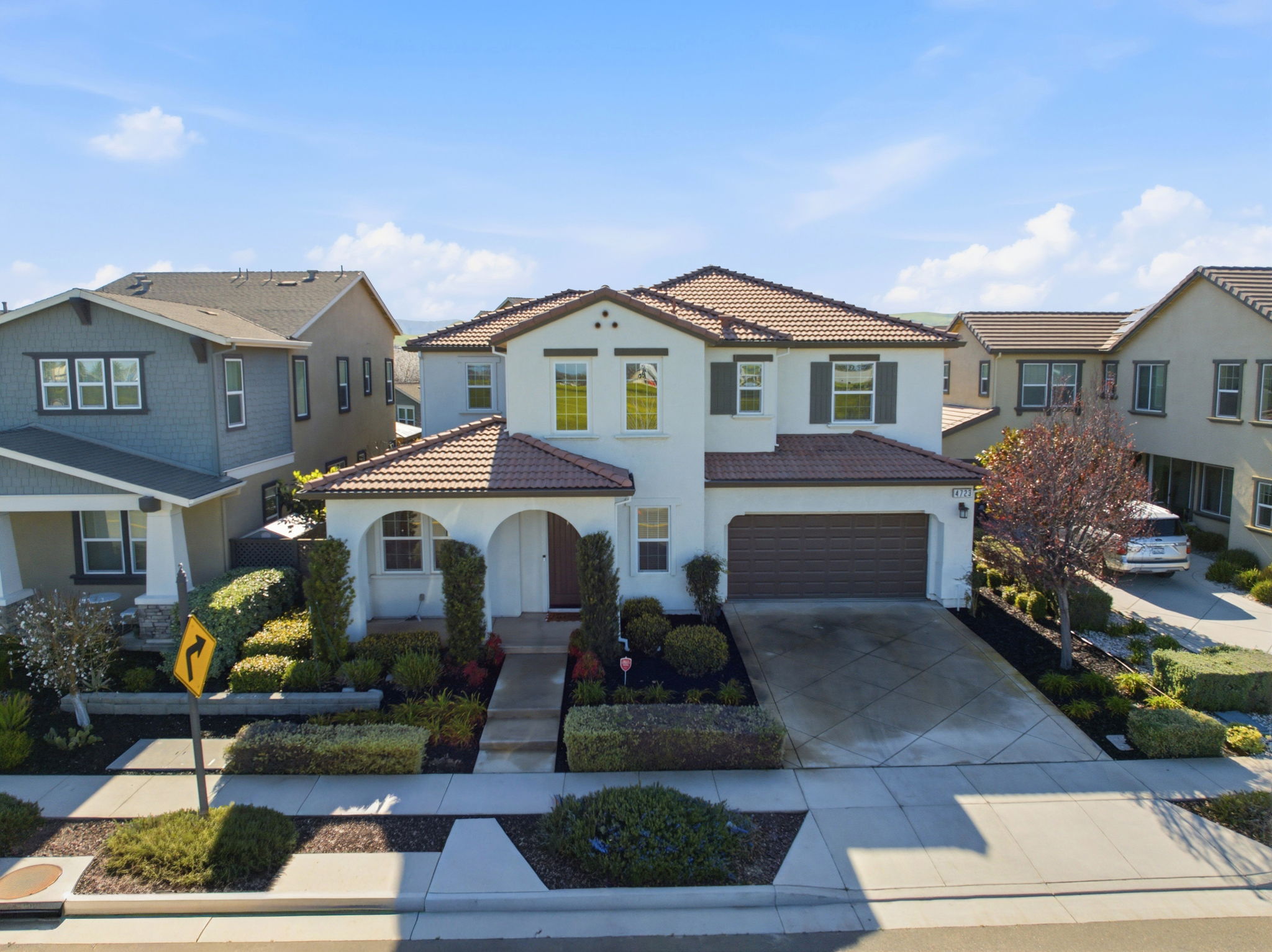 001_F8_AERIAL_4723 Avalon St