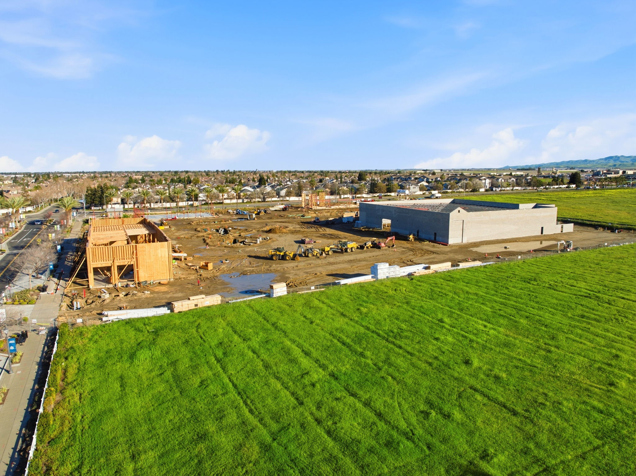 014_F8_AERIAL_4723 Avalon St